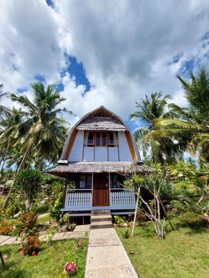 Sunari Beach Resort Selayar Matalalang Habitación foto