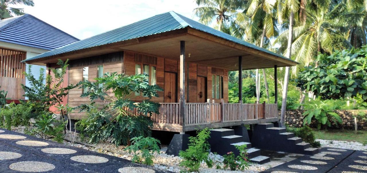 Sunari Beach Resort Selayar Matalalang Exterior foto